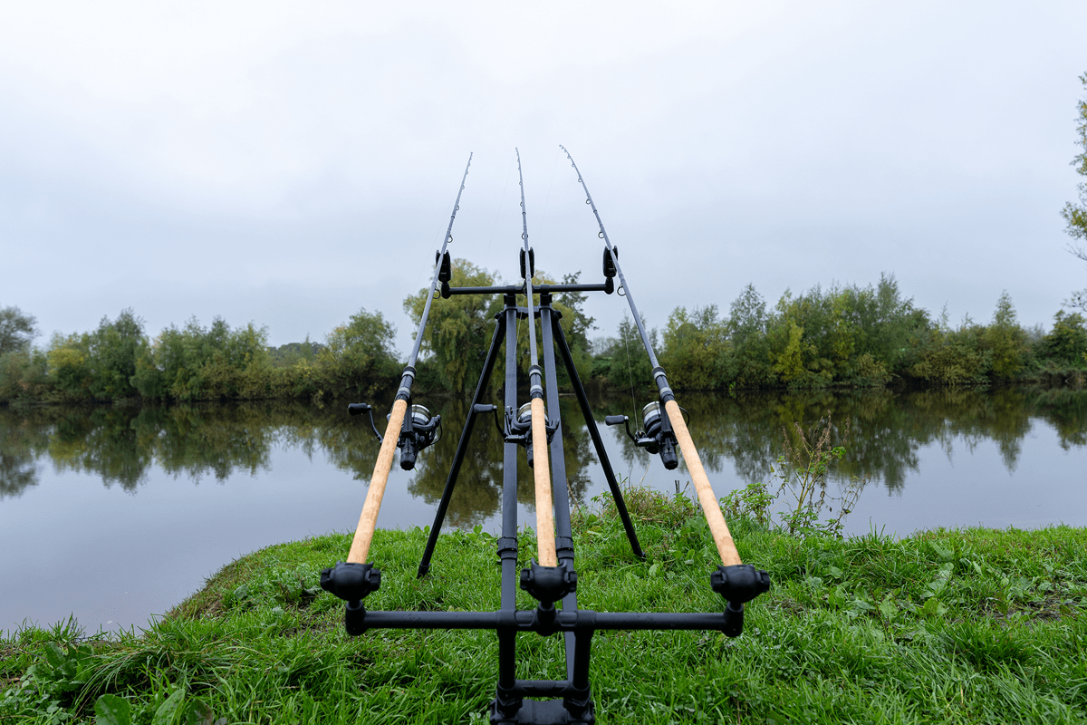 DELUXE 3 ROD TRIPOD